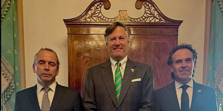 Alejandro Éder y Federico Gutiérrez se reunieron con alto funcionario del Gobierno Trump, pese a amenazas de Petro: “Trabajar con mucho amor”