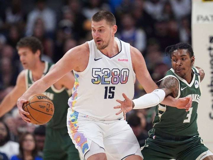 Comienza la «carrera» por Jokic y Antetokounmpo