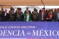 Encabezó Maru Campos desfile Cívico-Militar por el 215 Aniversario de la Independencia