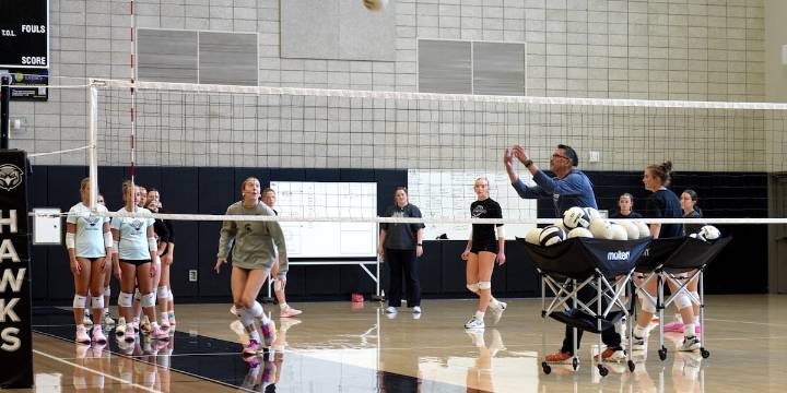 Volleyball spikes in popularity as girls’ basketball struggles in Oregon