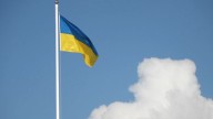 Ukrainian refugees in US facing precarious future after losing legal right to work