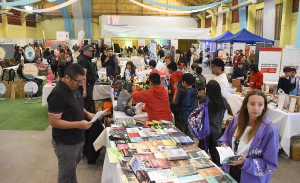 Feria del Libro y las Artes: cuatro días de cultura en Trelew