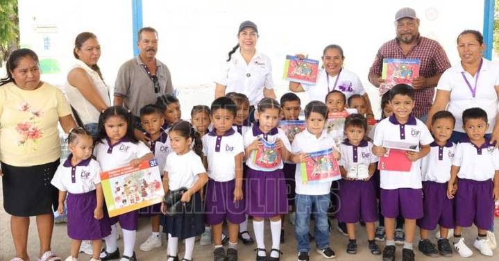 Lleva Patty Ch?o beneficios a familias de la Temporalera