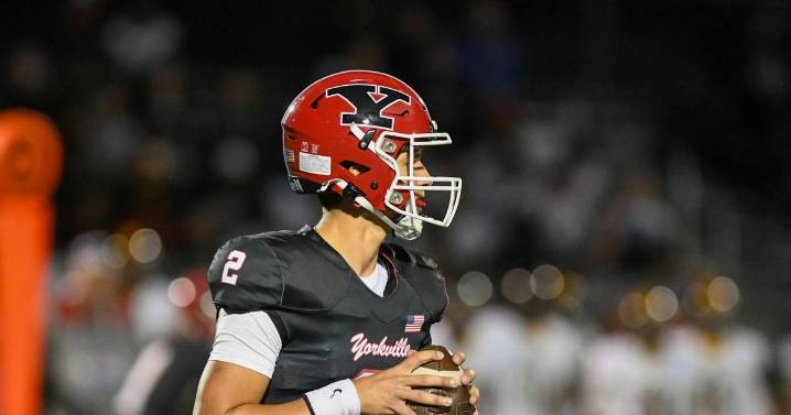 Kendall County football notebook: Jack Beetham, Yorkville turn frustrating night into fantastic finish