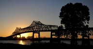 New Baton Rouge Mississippi River bridge takes step forward
