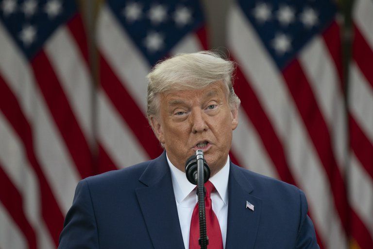 Trump anuncia vigilancia terrestre contra el narcotráfico tras ofensiva en el Caribe