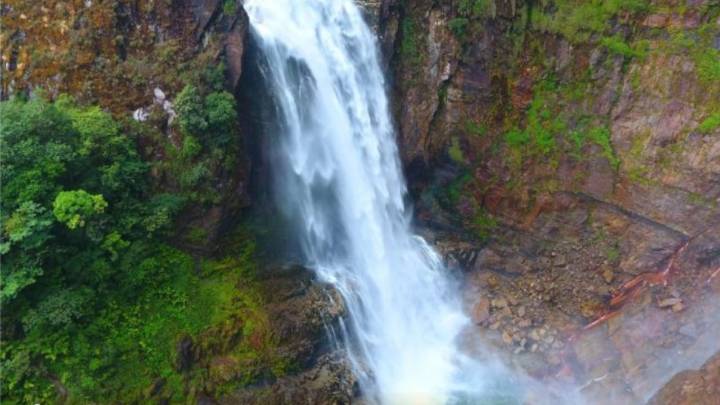 Esta es la cascada más alta de Boyacá, una imponente joya natural imperdible para los amantes de la aventura
