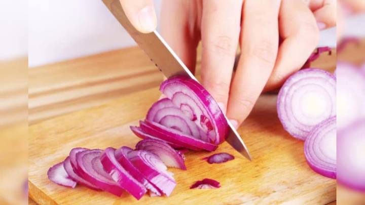 Crying While Chopping Onions? These Simple Tricks Will Protect Your Eyes