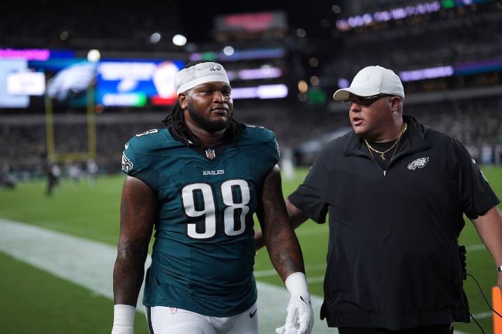 Eagles star disciplined by NFL for spitting on Cowboys quarterback