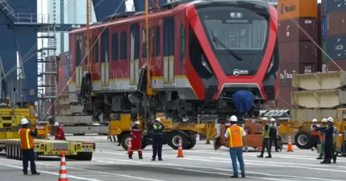 Metro de Medellín celebró la llegada del primer tren del metro de Bogotá