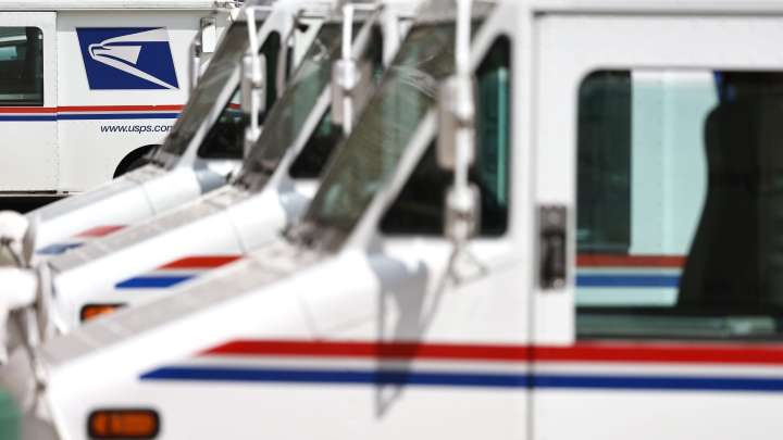 Will I get my mail in government shutdown? What to know in California