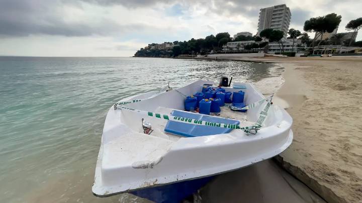 Al menos 78 migrantes rescatados a bordo de cuatro pateras en Formentera