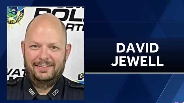 Who was officer shot, killed at Florida gas station?
