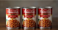 ¿Enjuagar o no enjuagar? La verdad sobre los frijoles enlatados, según un experto