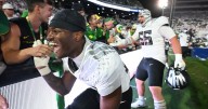 Oregon outlasts Penn State 30-24 in double overtime