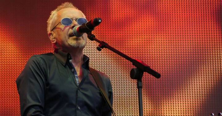 Nik Kershaw will perform live for one night only at Airdrie Town Hall next month