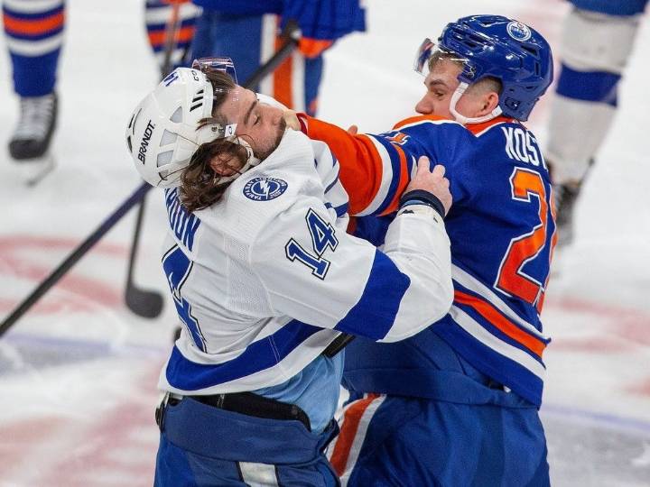 Edmonton fans show the love as ex-Oilers tough guy Klim Kostin yearns for return