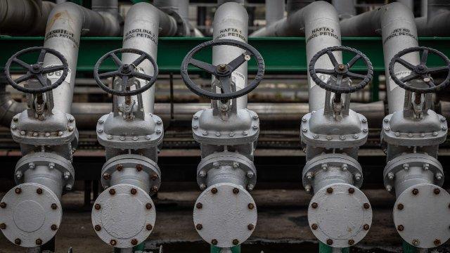 Iraq restarts Kurdish oil exports via Turkey after two