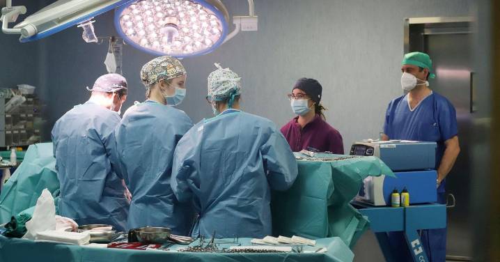 Listas de espera en Andalucía: Córdoba y Sevilla, a la cabeza en pacientes que llevan más de un año esperando cirugía
