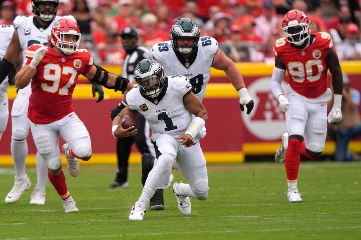 Jalen Hurts silences Chiefs star's trash talk with NSFW response