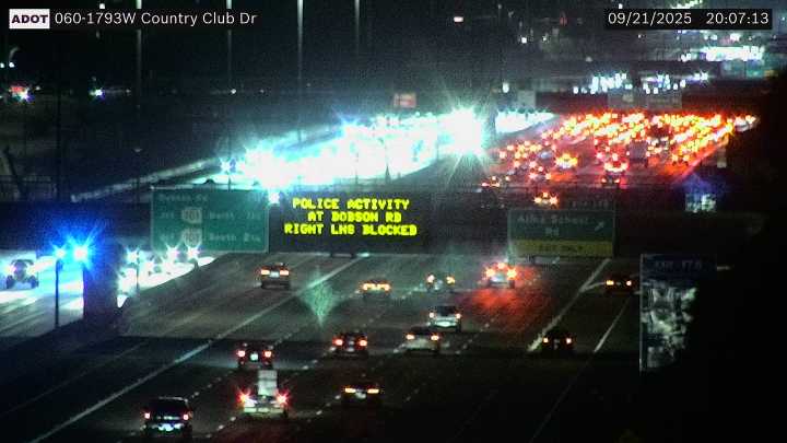 Apparent road rage incident causes major backup on Mesa highway