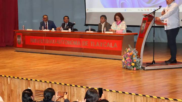 Fortalecen capacidades de docentes de educación multigrado en encuentro estatal