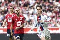Lyon resiste y es sublíder del fútbol francés