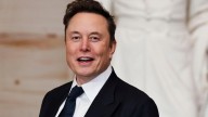 Elon Musk podría volverse el primer billonario del mundo si cumple las metas que le exige Tesla