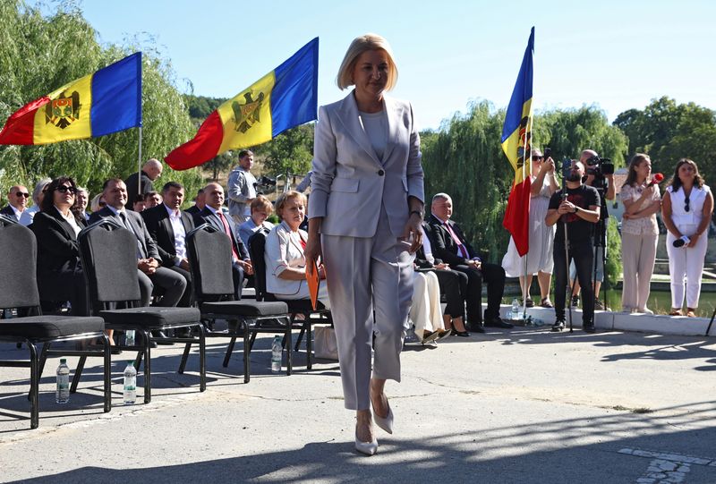 Moldovan authorities bar pro-Russian party from Sunday's election