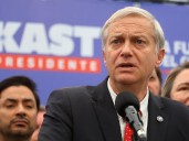 José Antonio Kast califica como una "excelente noticias para los chilenos" la renuncia de Francisco Vidal a TVN