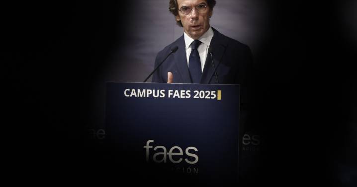 Aznar y Feijóo alertan de que «se vislumbra un sanchismo terminal y, por eso mismo, tanto más peligroso»