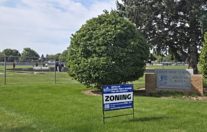 Panel recommends Elgin council OK new Larkin HS sports stadium