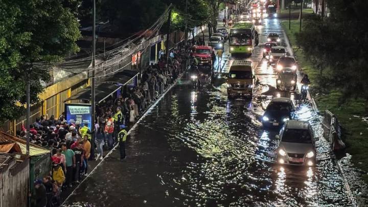 Activan alerta roja por lluvias en 8 alcaldías de CDMX