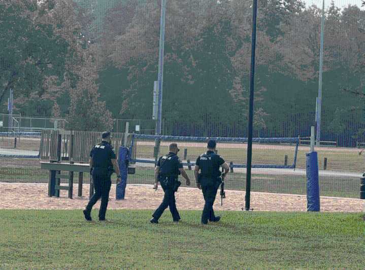 Report of man with long gun closes all Streetsboro schools