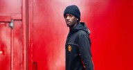 Rasmus Hojlund responds to Man United star Ayden Heaven's cryptic update