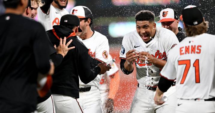 Orioles beat Pirates 3-2 with 11th inning walk
