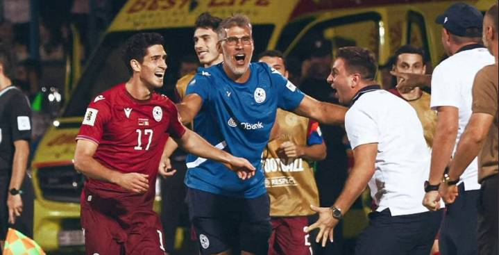 Armenia le ganó 2-1 a Irlanda en Ereván y logró su primera victoria en la clasificación al Mundial 2026