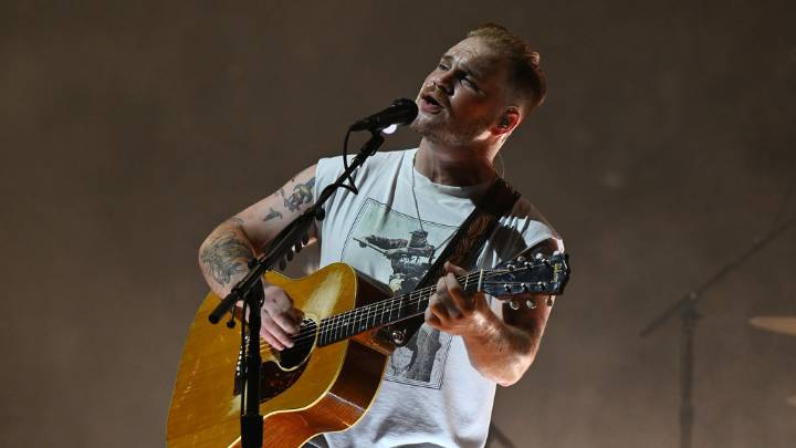 Zach Bryan breaks record for biggest US concert audience