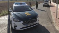 Mata a un hombre con arma de fuego y se atrinchera con la mujer del fallecido en Huétor Santillán