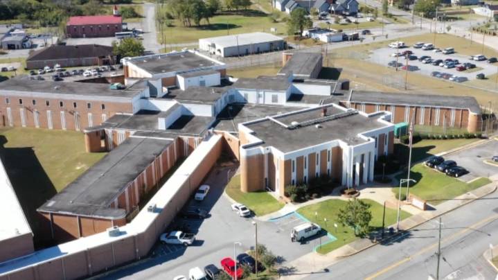 Brutal beating left a Bibb inmate unresponsive. Court records show no one found him for three days.