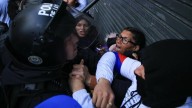La palabra de la mamá de Morena tras ser reprimida por la Policía en Congreso: "Me pegaron, me empujaban"