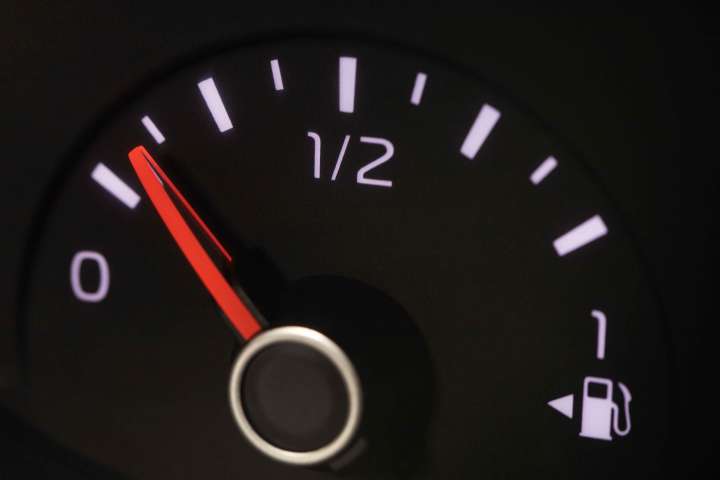 Combustibles suben de precio justo el 18 de septiembre