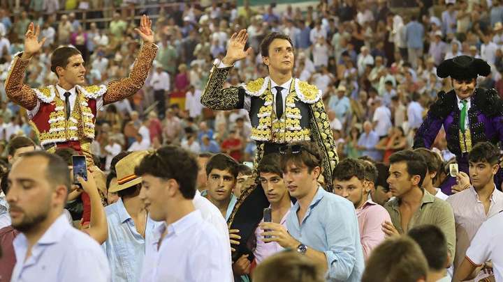 ¿Quién manda en el toreo? La rivalidad Morante-Roca llena todas las plazas