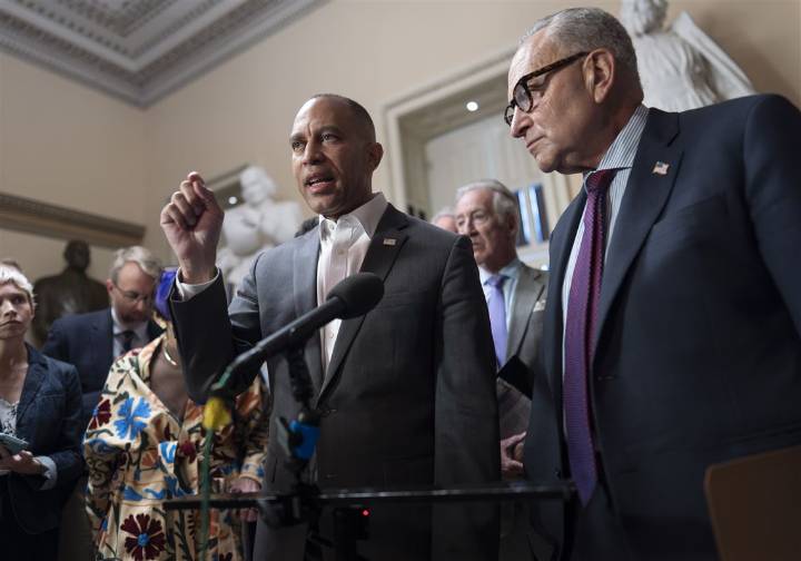 Trump to meet Monday with top four congressional leaders as government shutdown risk looms