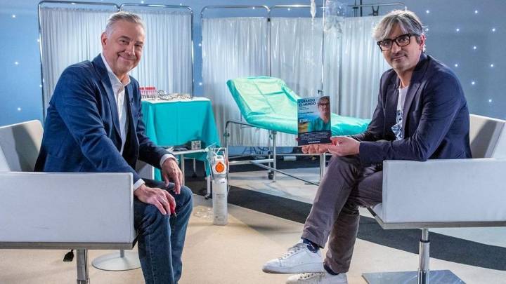 El médico coruñés Diego González Rivas protagoniza el estreno de temporada de 'Plano general' en La 2