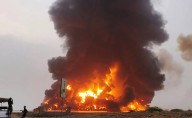 Israel ataca puerto de Hodeida en Yemen y rebeldes hutíes activan defensas aéreas