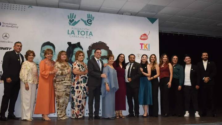 Fundación La Tota Carbajal A.C. honra legado y labor social del “Cinco Copas”