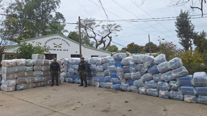 Frustran intento de contrabando de cocaína por el Rio Bermejo
