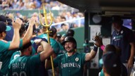 Raleigh impone récord como ambidiestro y empata marca de jonrones de Marineros
