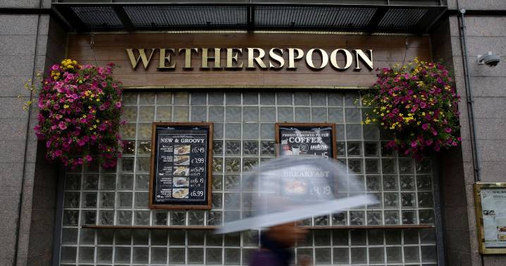 Wetherspoons bans Scottish bank notes in England but can pub chain actually do that?